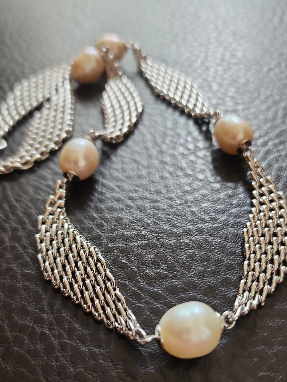 Classic Pearl Link Necklace - Silver and Cream